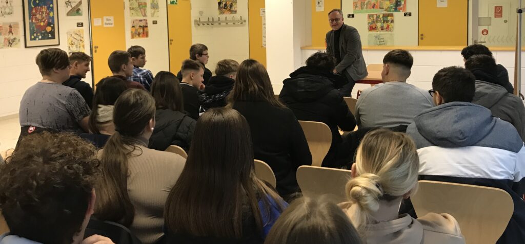 Woche der GMS – Andreas Stoch besucht Bühlschule in Giengen
