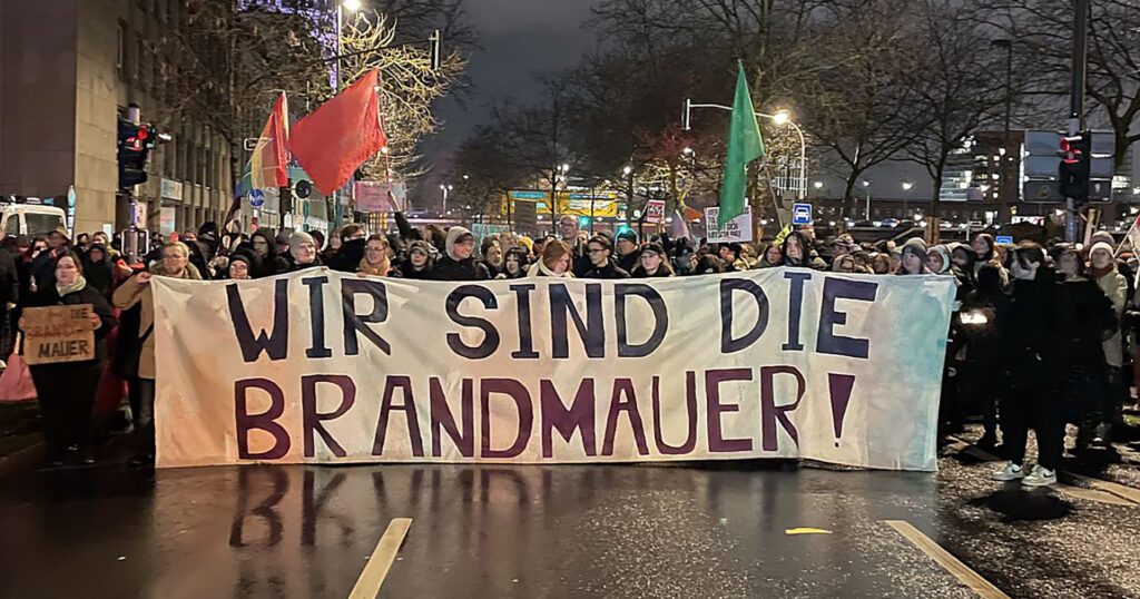 Dümmer, als die Demokratie erlaubt