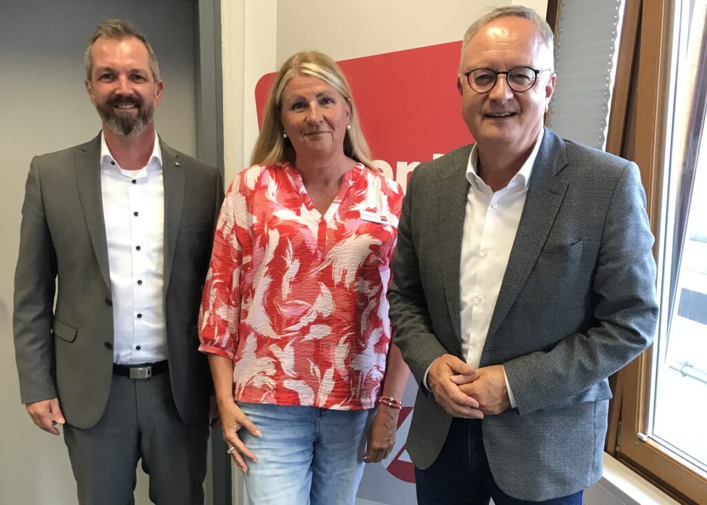 Andreas Stoch besucht Heidenheimer Jobcenter: „Wir brauchen mehr Anstrengungen in der Qualifizierung arbeitsloser Menschen“ Andreas Stoch besucht Heidenheimer Jobcenter: „Wir brauchen mehr Anstrengungen in der Qualifizierung arbeitsloser Menschen“